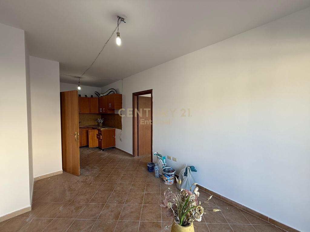 Shitet apartment 2+ 1 te Fresku