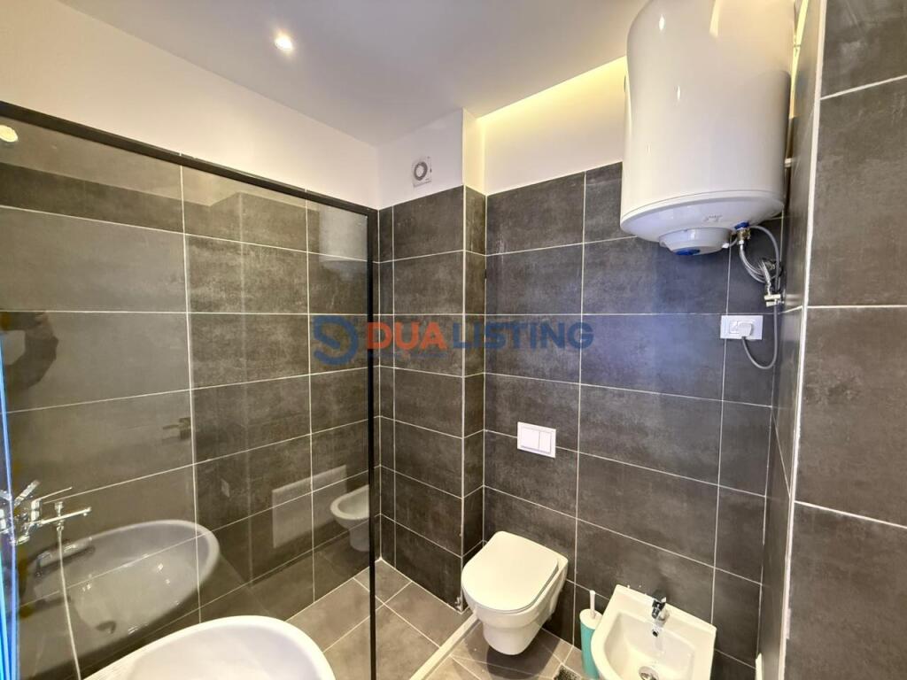 QIRA APARTAMENT MODERN 2+1+POST PARKIMI TE REZIDENCA ERLI, TIRANË