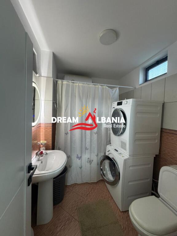 Appartamento 3+1+2wc in affitto vicino al Tribunale Distrettuale a Tirana (ID 4231477 )