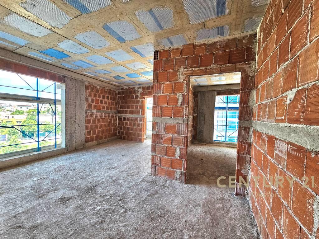 SHITET APARTAMENT 2+1+2 + depo, NE ALI DEM (BULEVARDI BAJRAM CURRI)