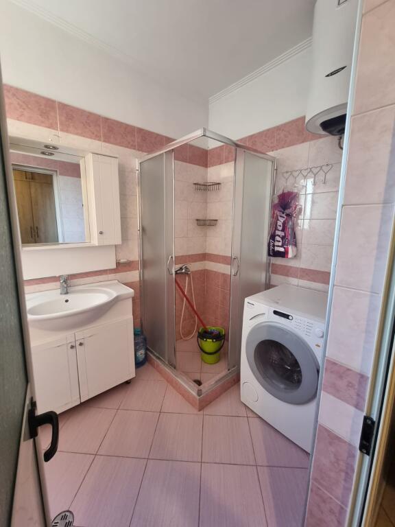 2+1,i mobiluar,misto mame me parkim cmimi 500 euro