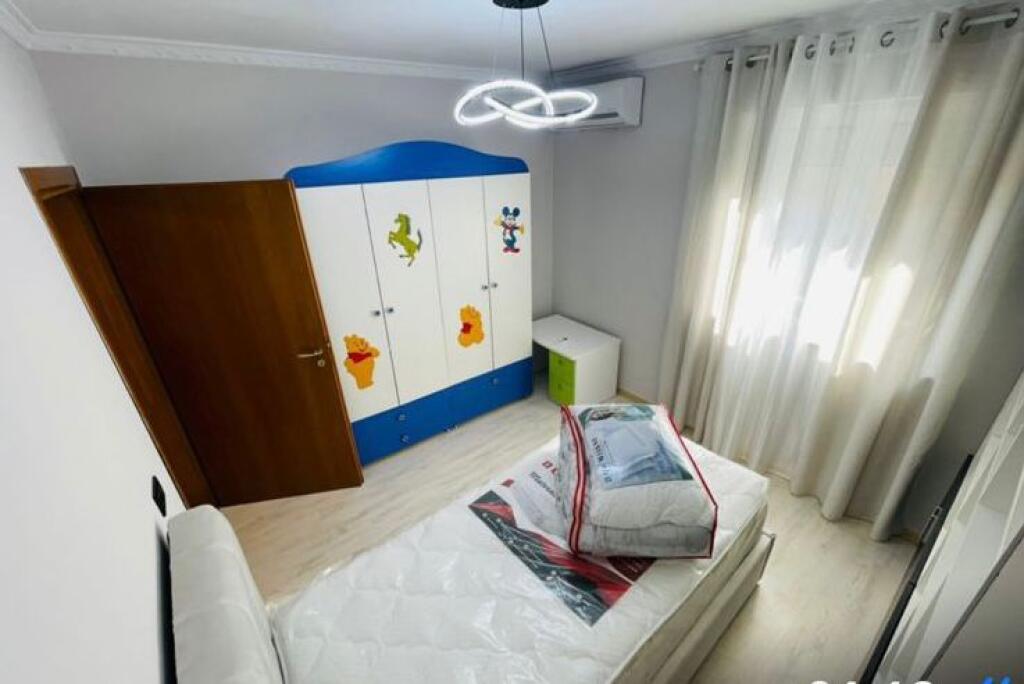🏠 Jepet me qira apartament 2+1 📍 Adresa: Rruga Adem Jashari, Njësia Bashkiake Nr. 5💶 Çmimi: 800 € / muaj