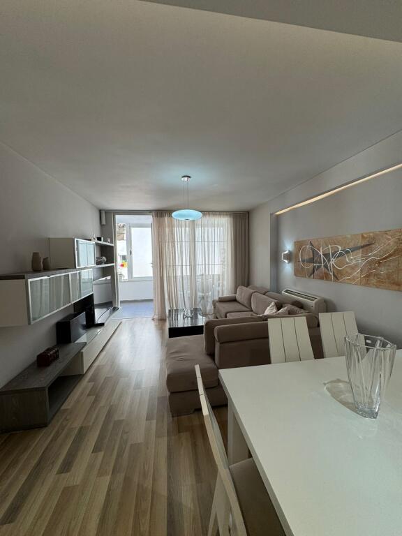Apartament me qera 2+1 - 📍Rruga Mine Peza