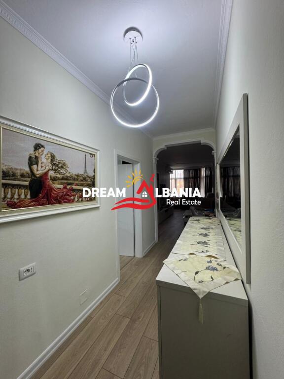 Appartamento 3+1+2wc in affitto vicino al Tribunale Distrettuale a Tirana (ID 4231477 )