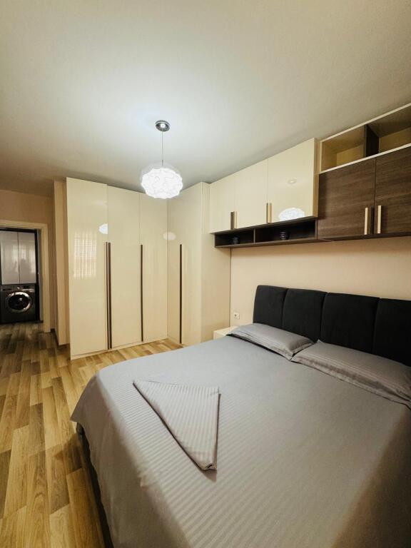 Apartament me qera 2+1 - 📍Rruga Mine Peza