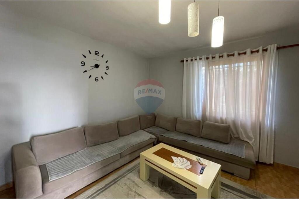 Apartament - Për Shitje - Rruga e Thesarit, Tiranë € 110,000