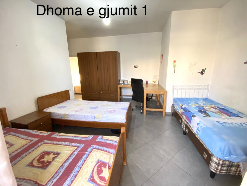 Appartamento di 110 m² in affitto al 4° piano, Shkoze, Tirana