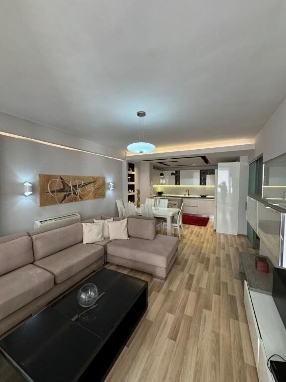 Apartament me qera 2+1 - 📍Rruga Mine Peza