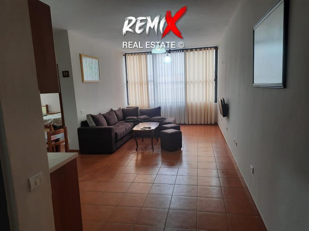 APARTAMENT 2+1 PER SHITJE, 50 METER LARG DETIT