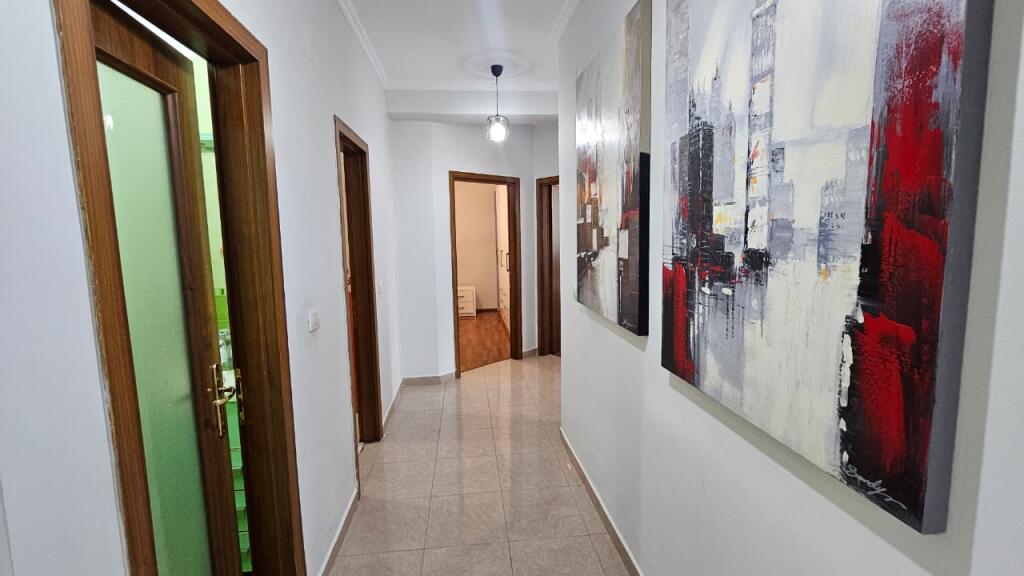 Apartment 3+1+2 for sale, Kavaja Street
