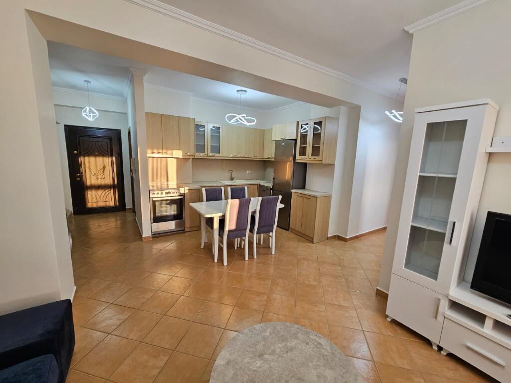 APARTAMENT PER SHITJE NE PLAZHIN HEKURUDHA, LAGJA 13