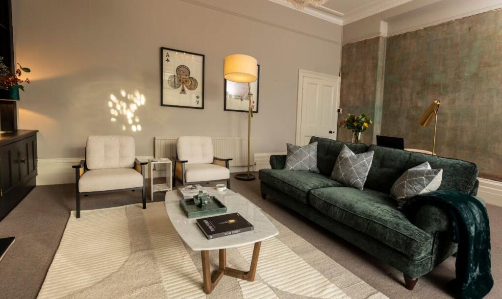 Super Apartament 1+1 per qira te Rruga e Kosovarve