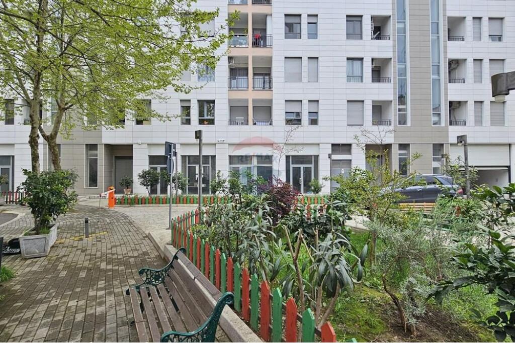 Dyqan - Për Shitje - Materniteti i Ri, Tiranë (ID: 530181081-311)