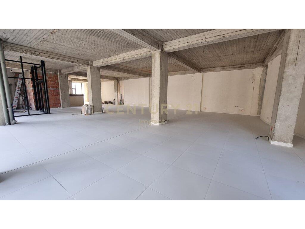 🏢 Multifunctional Space for Rent in Kamëz – 10,000€