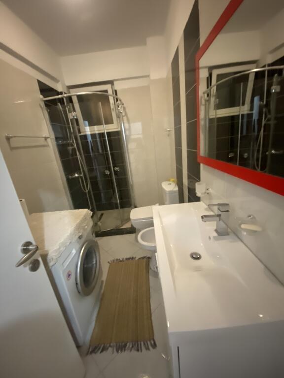 2+1,i mobiluar liqeni i thate,te fz construksion,600 euro