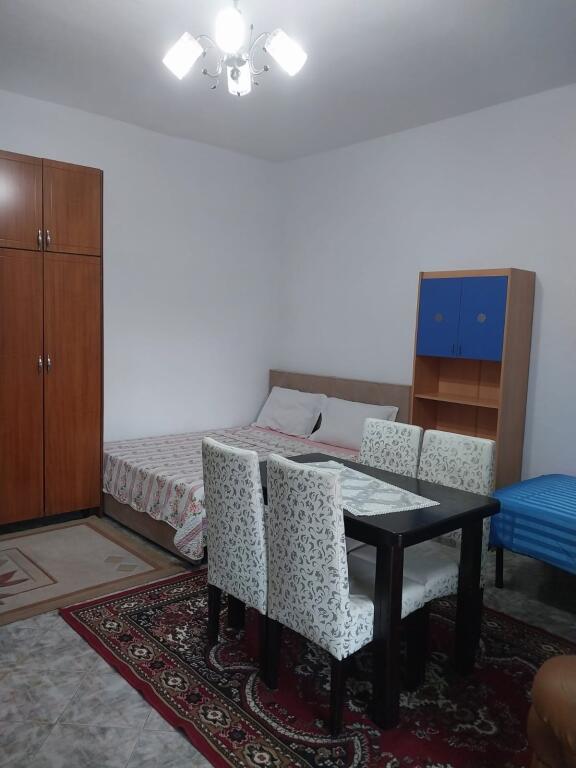 Garsionere Shkolla e bashkuar!
