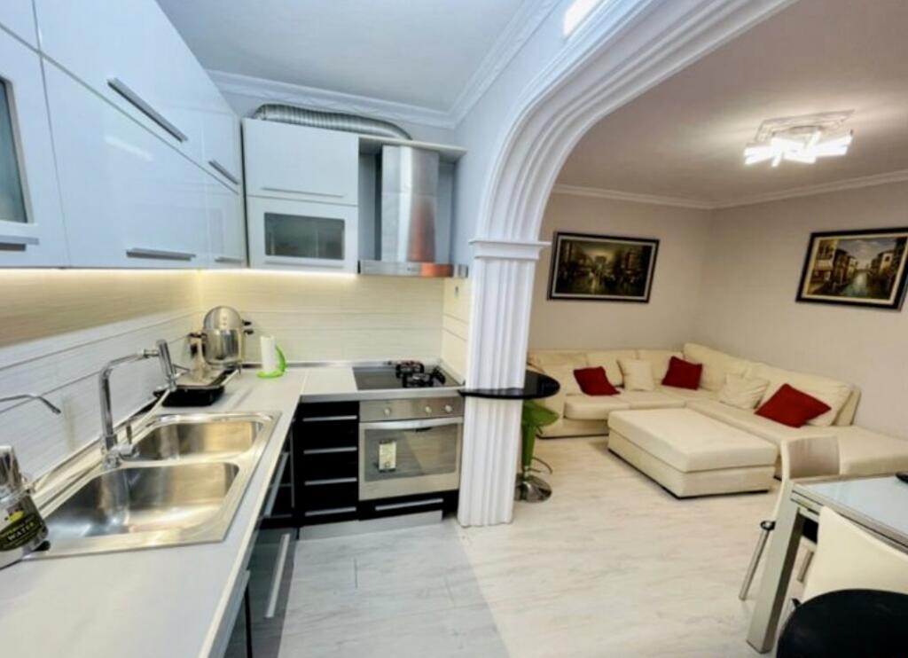 📣 QERA Apartament 2+1 📍 Prane Gardes, Njesia Bashkiake Nr. 5 🛣️ Rruga "Adem Jashari" ✨
