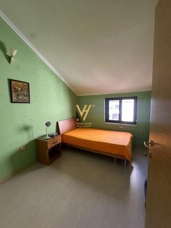 JEPET APARTAMENT 3+1 ME QIRA TE KOMUNA E PARISIT 1.000 EURO