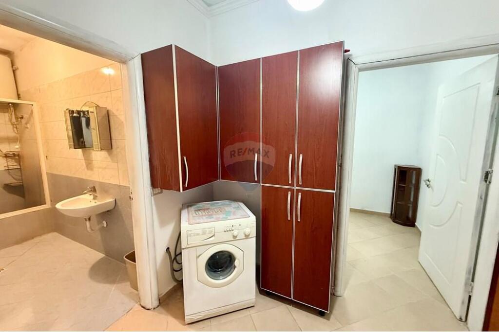*Apartament 2+1 -per Qira- Pranë Restorant Freskut*