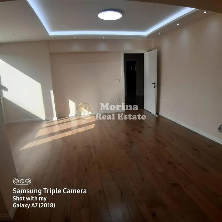 Qera, Ambient Biznesi , Qender, 9 Kateshet, 900 Euro/Muaj