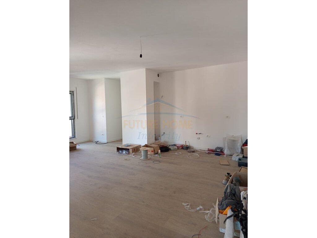Apartment 2+1+2 for sale, Qemal Stafa Street
