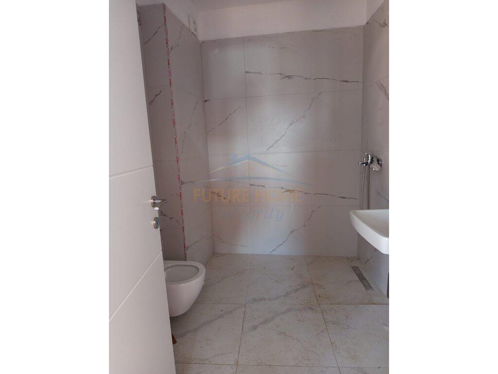 Apartment 2+1+2 for sale, Qemal Stafa Street