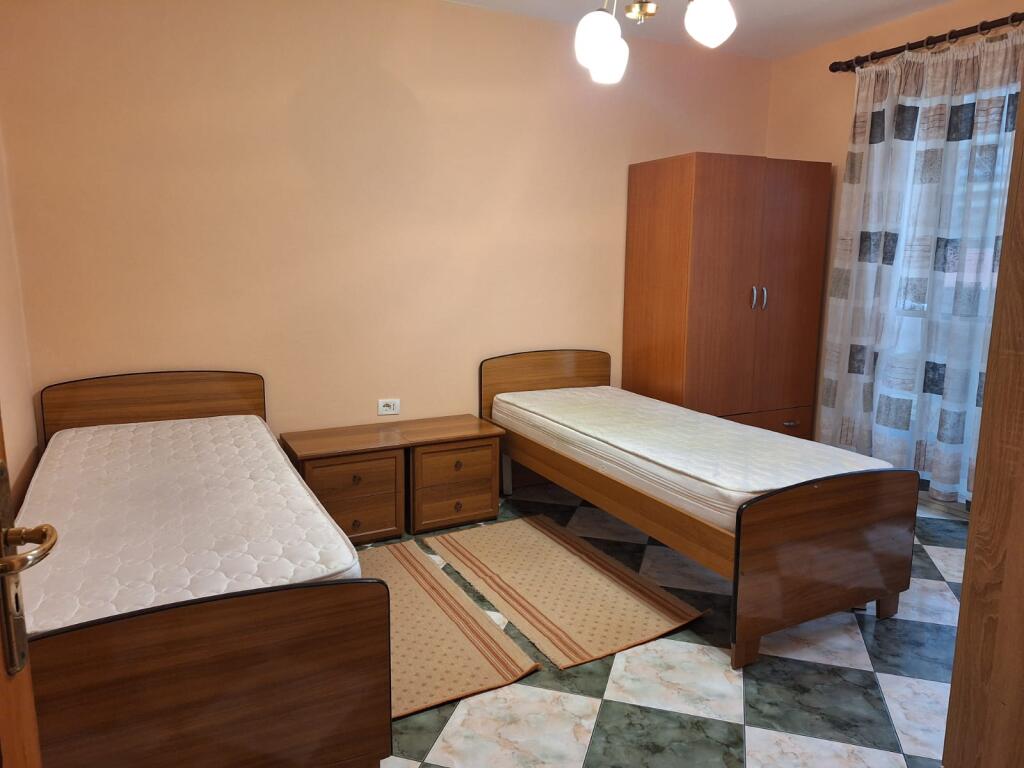 apartament 2+1 me qira tek “Stadiumi Dinamo”