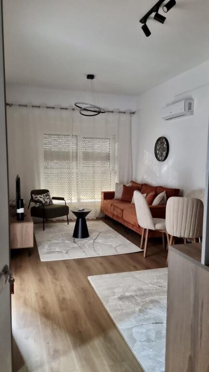 📣 QERA SUPER Apartament 1+1 📍 Kompleksi Kadiu, Ali Dem 🛣️ Rruga "Pasho Hysa" ✨