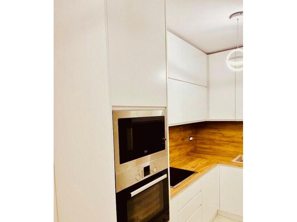 Apartament 2+1+1 Ballkon tek Bulevardi Zogu i 1! 660 € /Muaj
