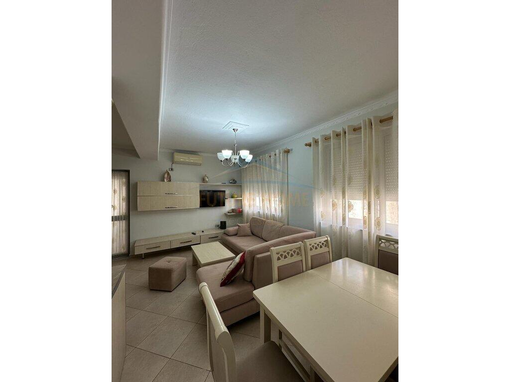 Qera, Apartament 2+1, Pazar i Ri