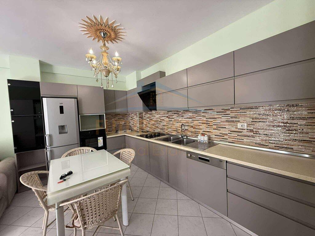 Shitet , Apartament 1+1 , Misto Mame, Tiranë UNA58566