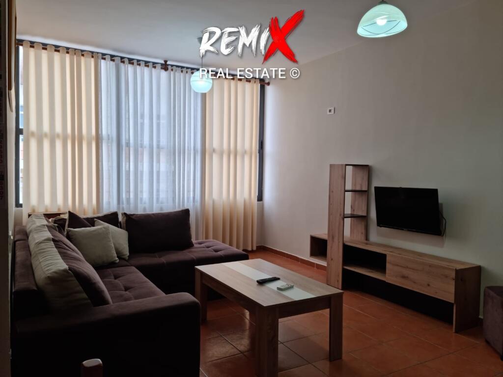 APARTAMENT 2+1 PER SHITJE, 50 METER LARG DETIT