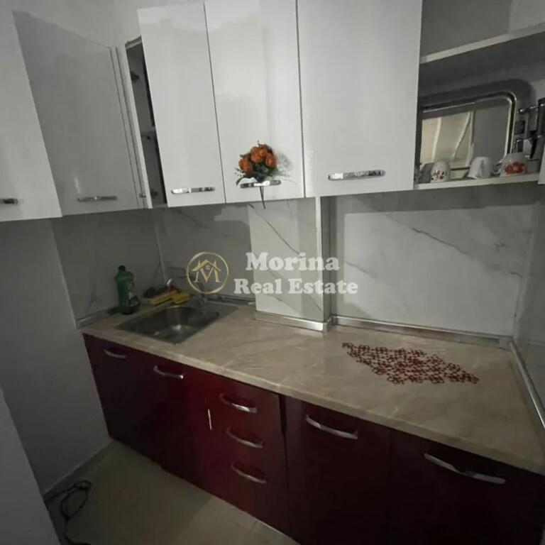 Qera, Hyrje private 1+1, 5 Maji , 300 euro/muaj