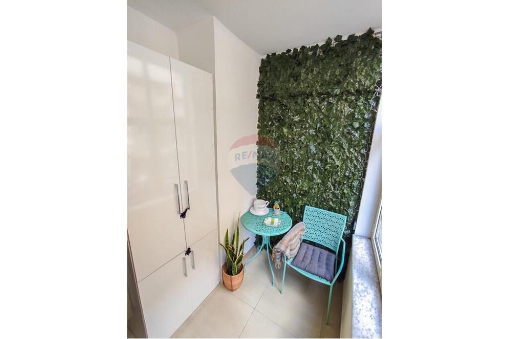 1+1+Parkim prane Pazari i Ri