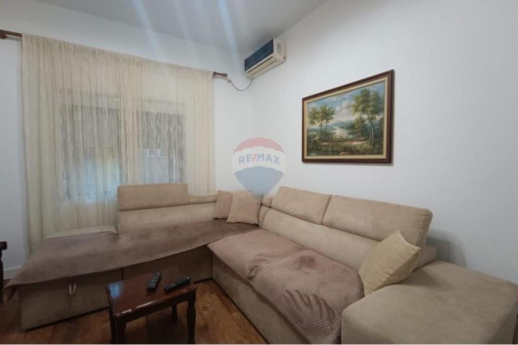 Apartament 2+1+2 me qera tek Mine Peza