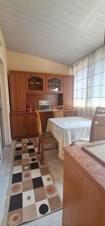 Jepet me qira 2+1+1 LAPRAKE 550€