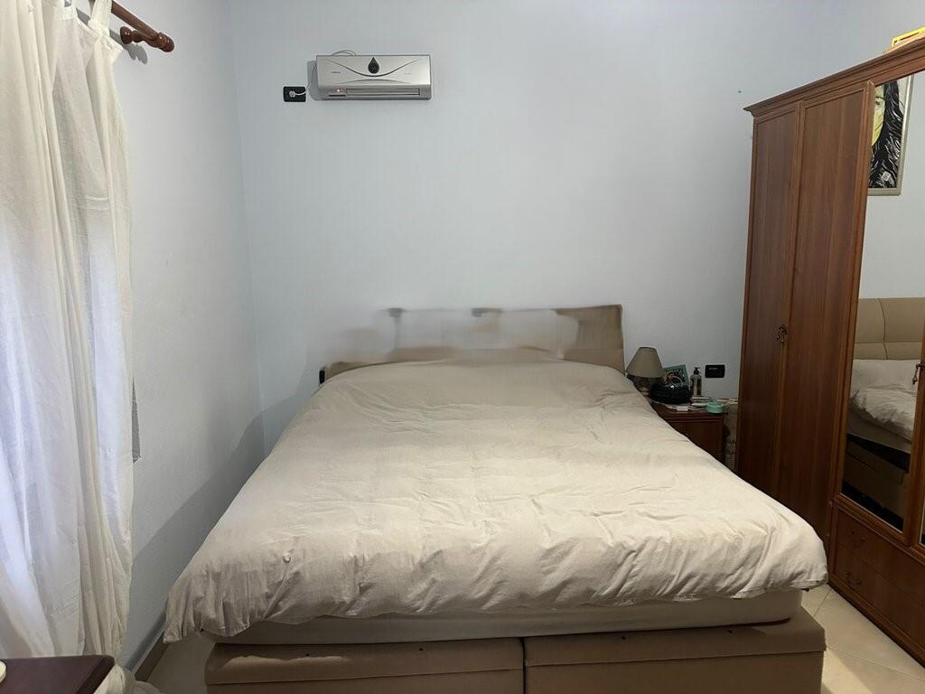 APARTAMENT 2+1+2 PËR QIRA NË RRUGËN GRAMOZ PASHKO 650 € /Muaj
