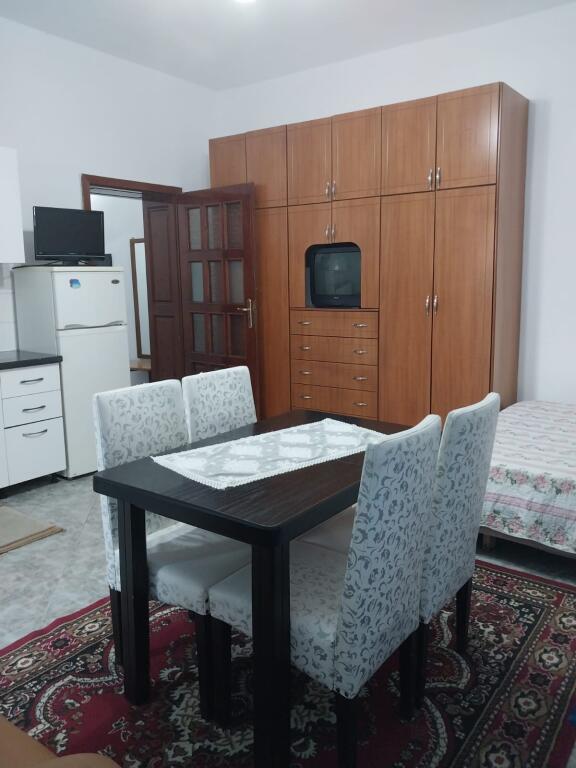 Garsionere Shkolla e bashkuar!
