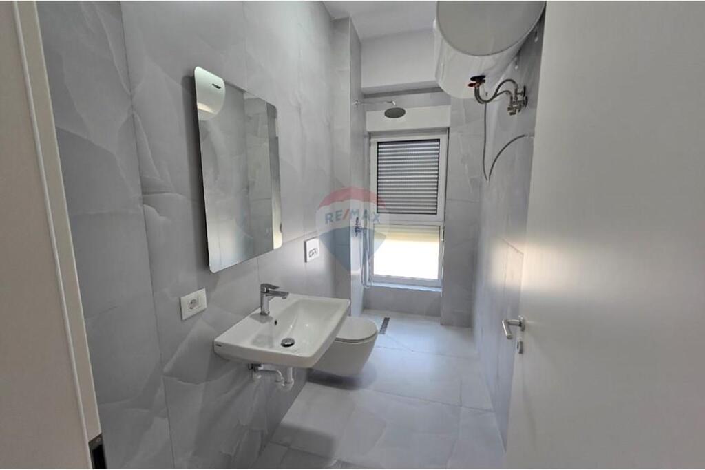 Jepet me qira apartament tipologji 2+1 ne kompleksin Kaimi, Ali Demi