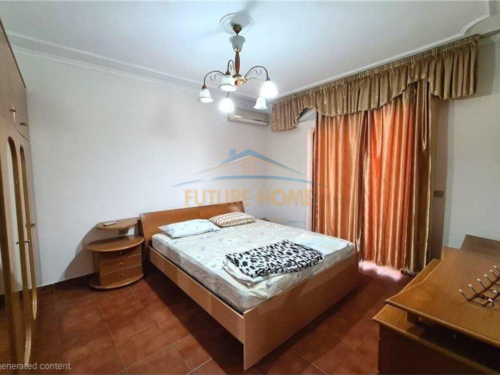 Shitje,Apartament 3+1+2 tek Rruga e Kavajes!