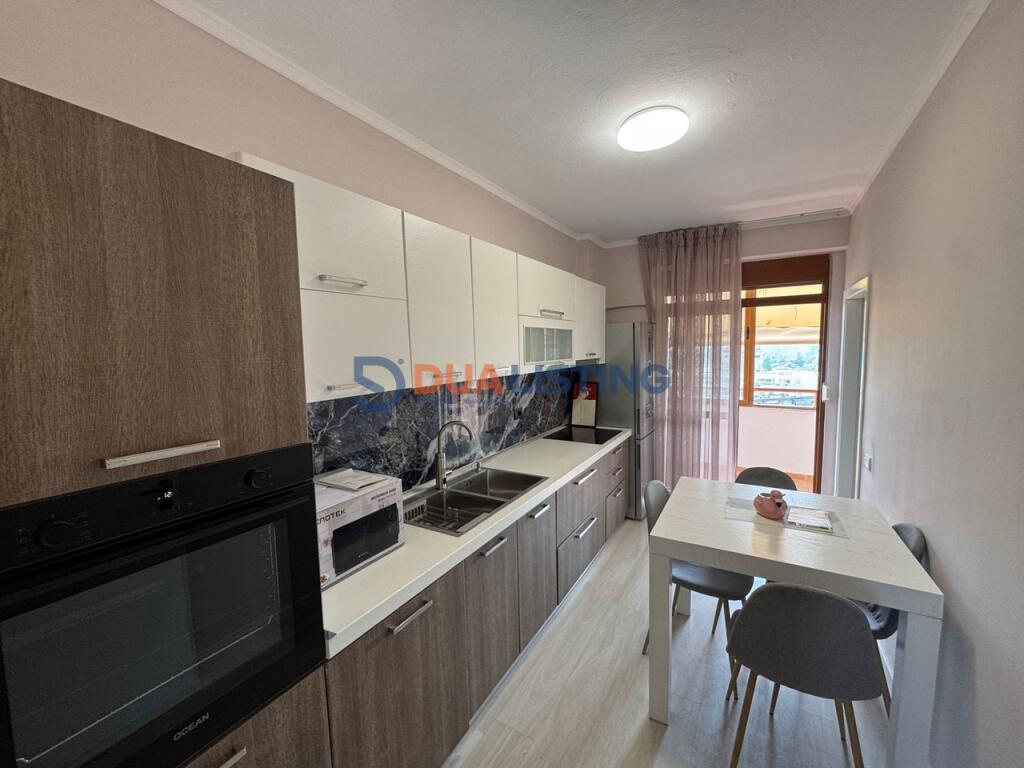 Jepet me qira apartament 3+1+2 tualete. ish ekspozita
