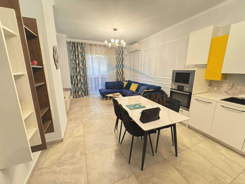 Me qera, Apartament 2+1, Unaza e Re.
