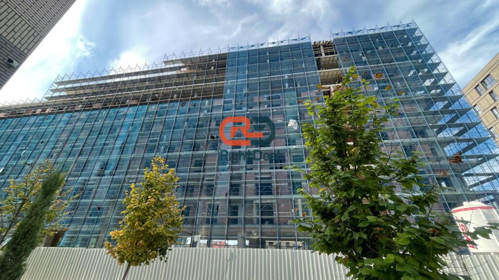 Okazion Kleringu!! Tek Fusha E Aviacionit, Shitet Super Apartament 2+1, Me Hapesira Te Bollshme !!