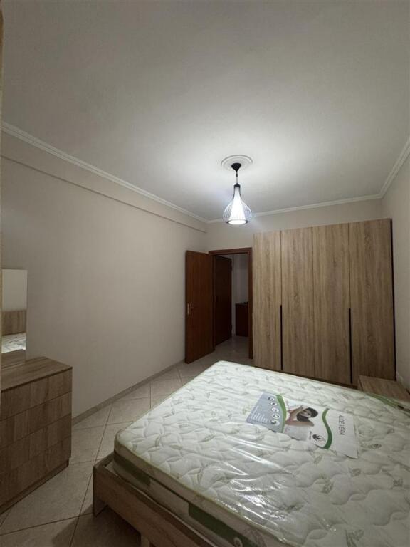 JEPET ME QIRA 2+1+1 KODRA E DIELLIT 60.000 LEKE