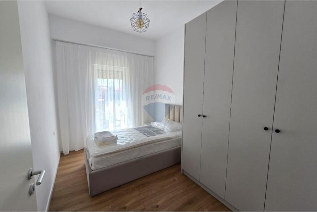 Jepet me qira apartament tipologji 2+1 ne kompleksin Kaimi, Ali Demi