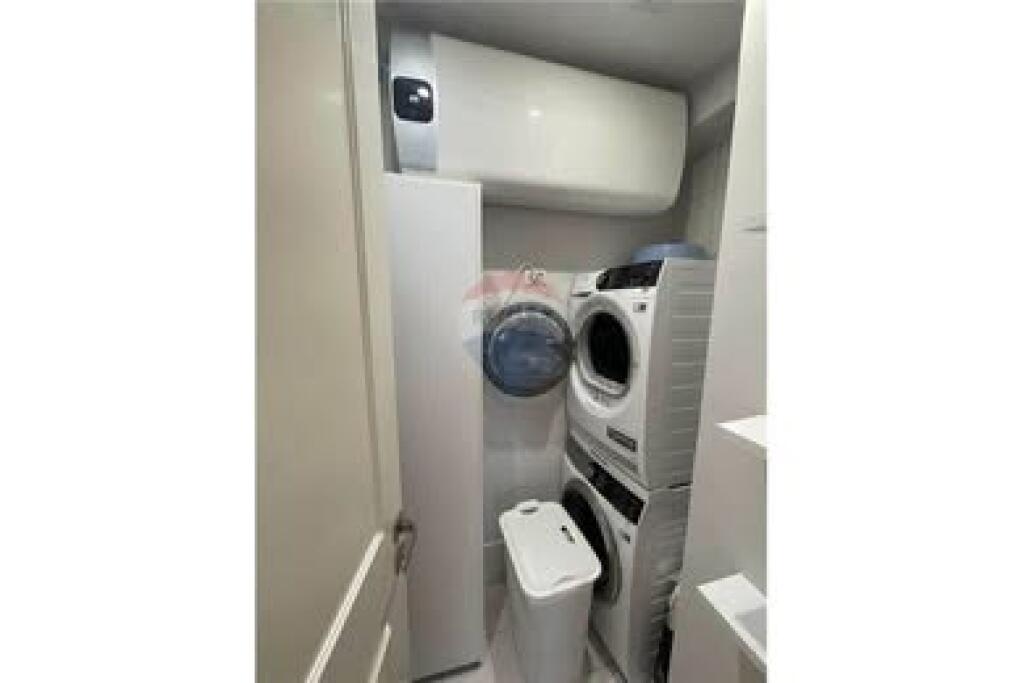 Shitet Apartament 3+1+2 tek Komuna e Parisit