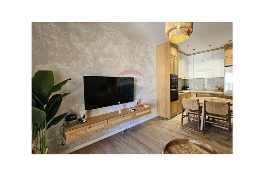 Shitet Apartament 2+1 te Gjiri i Lalzit, Durrës !
