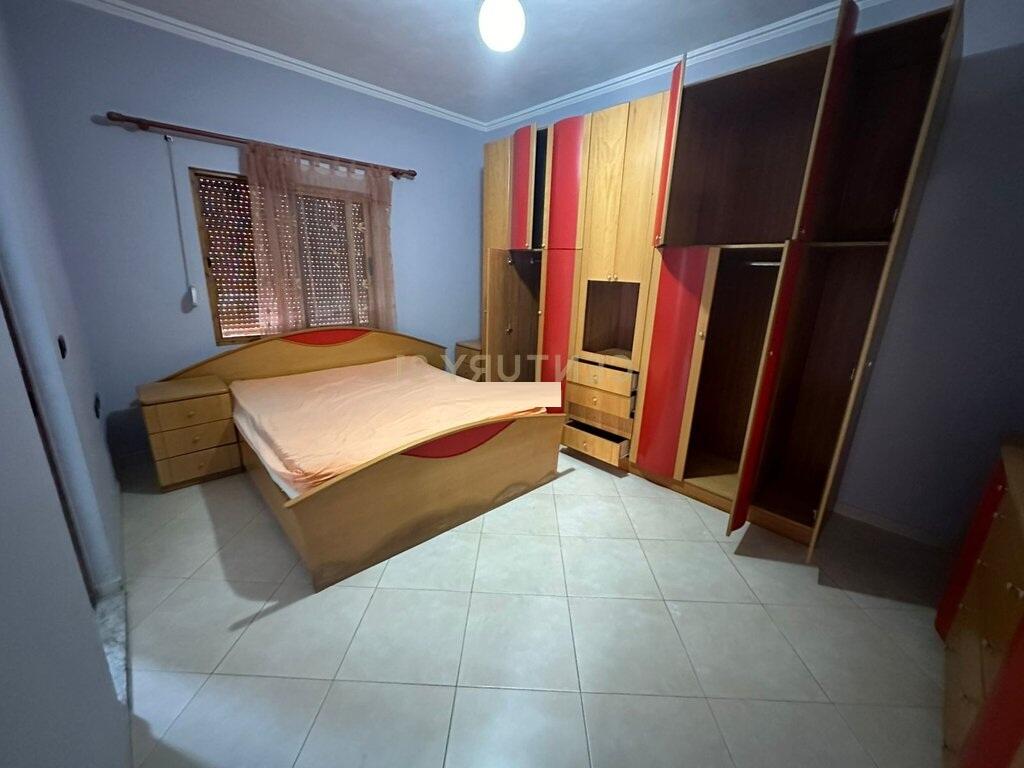 AFFITTASI APPARTAMENTO 2+1+2 IN VIA GRAMOZ PASHKO