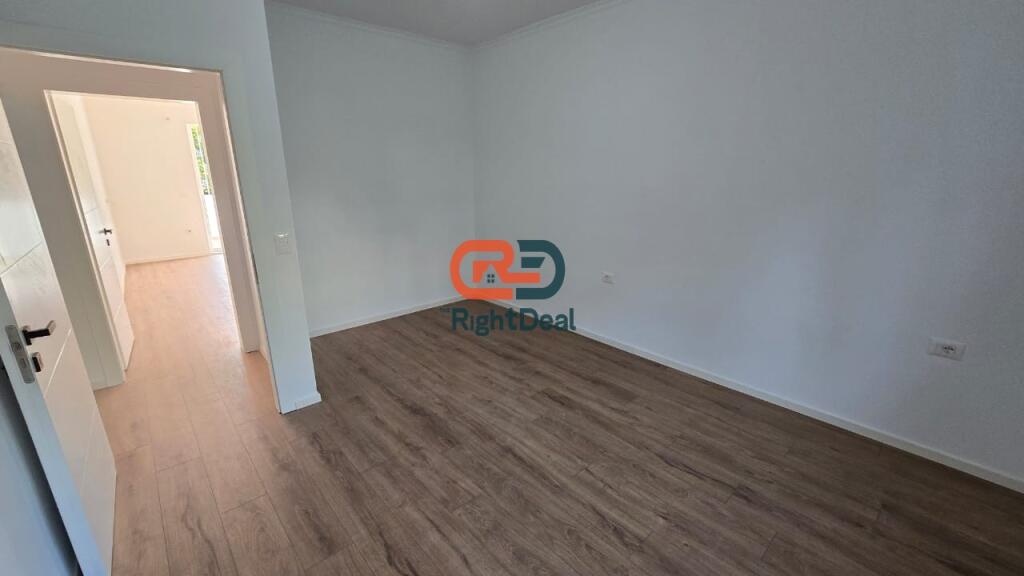 Ne Don Bosko, Shitet Apartament 1+1 I Sapo Investuar !!!