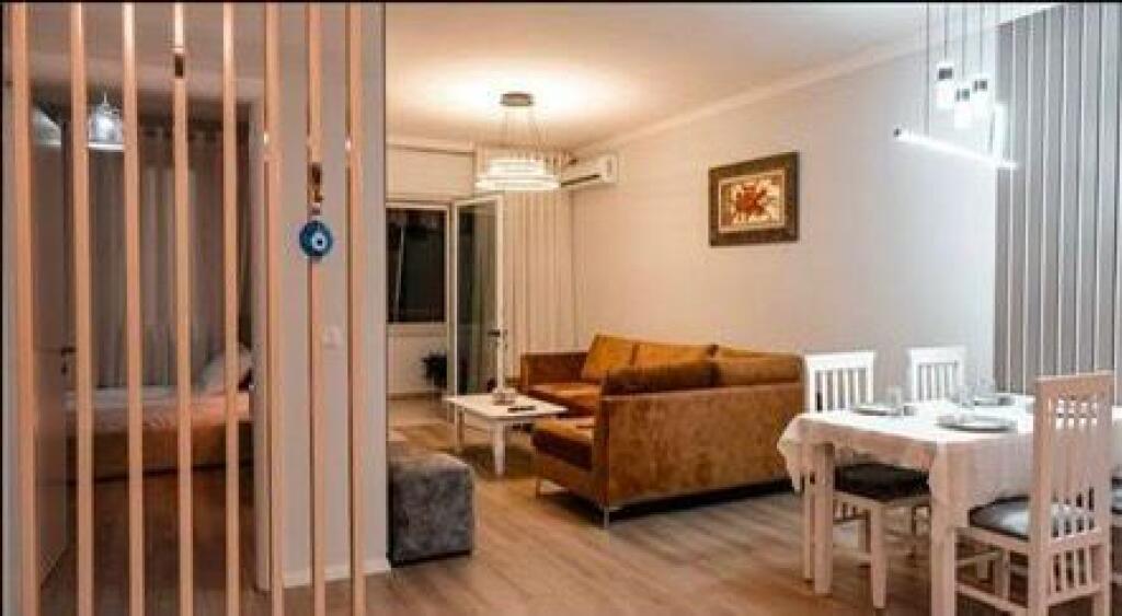 APARTAMENT ME QERA 2+1 RRUGA SAMI FRASHERI 1200 EURO